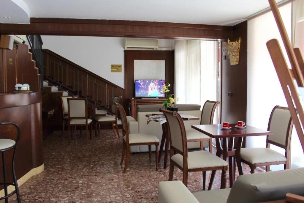 Depandance Hori Balconata 2 Punto 0 Hotel Lucera Buitenkant foto